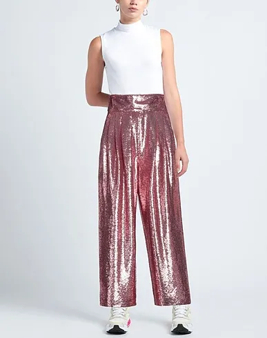 https://images.styletyx.com/images/fuchsia-tulle-casual-pants-marc-jacobs-1223359665_2.webp