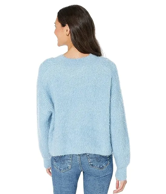 https://images.styletyx.com/images/fuzzy-pullover-sweater-w1wx5s09-bcbgeneration-3283476_2.webp