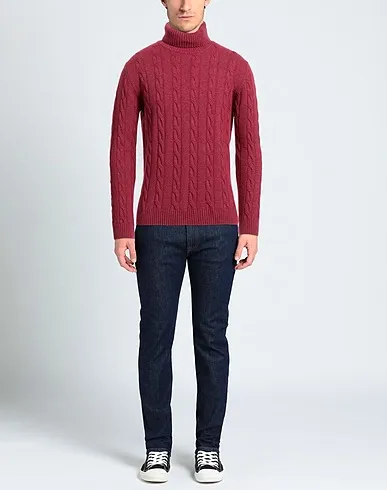 https://images.styletyx.com/images/garnet-knitted-turtleneck-herman-sons-13306011_2.webp