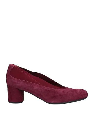 https://images.styletyx.com/images/garnet-leather-pump-pas-de-rouge-1705980_1.webp