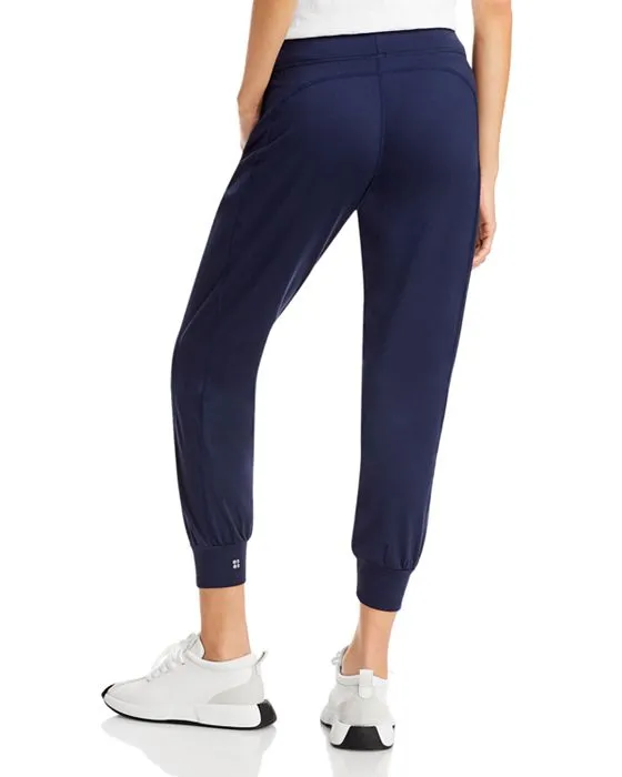 https://images.styletyx.com/images/gary-27-yoga-trousers-sweaty-betty-2180847_2.webp