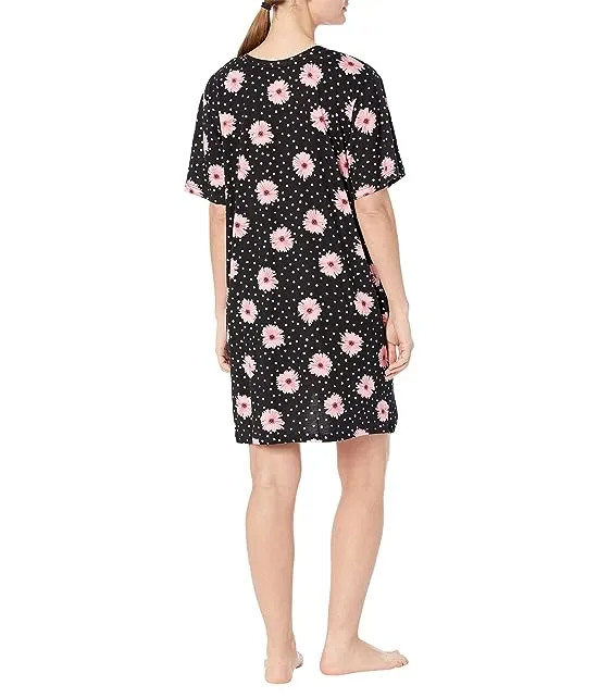 https://images.styletyx.com/images/gerbera-dot-pj-sleepshirt-hue-1980964899_2.webp