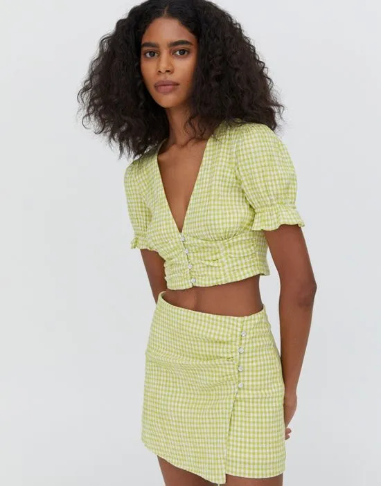 https://images.styletyx.com/images/gingham-coordinating-skirt-in-green-pull-bear-1905221_1.webp