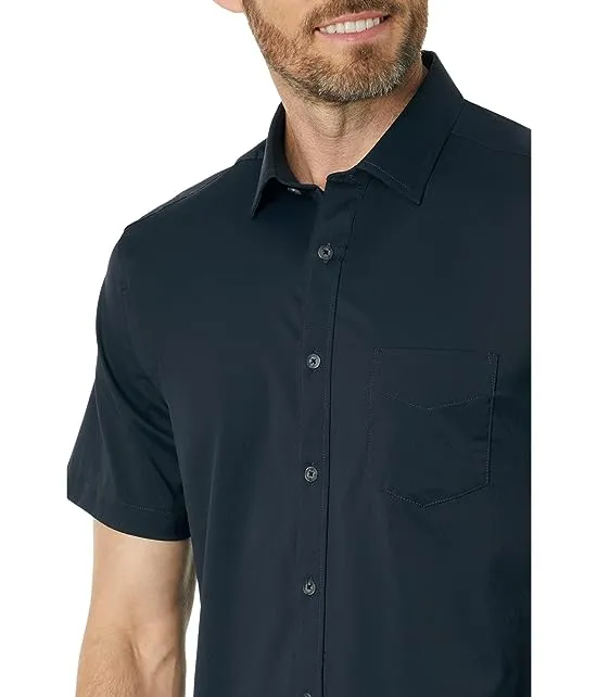 https://images.styletyx.com/images/gironde-short-sleeve-shirt-untuckit-164771868_3.webp
