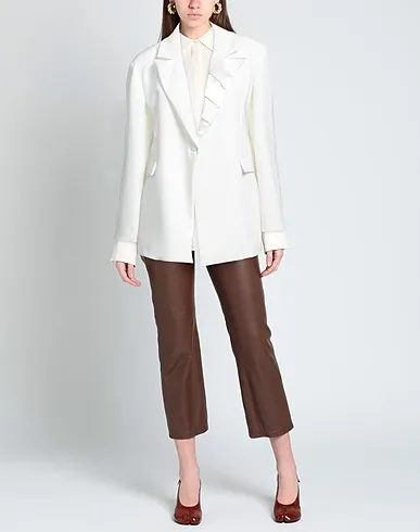 https://images.styletyx.com/images/giulia-n-white-women-s-blazer-giulia-n-2863507_2.webp