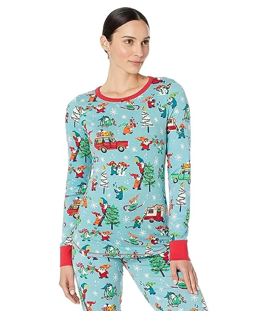 https://images.styletyx.com/images/gnome-for-the-holidays-jersey-pajama-set-little-blue-house-by-hatley-541523522_2.webp