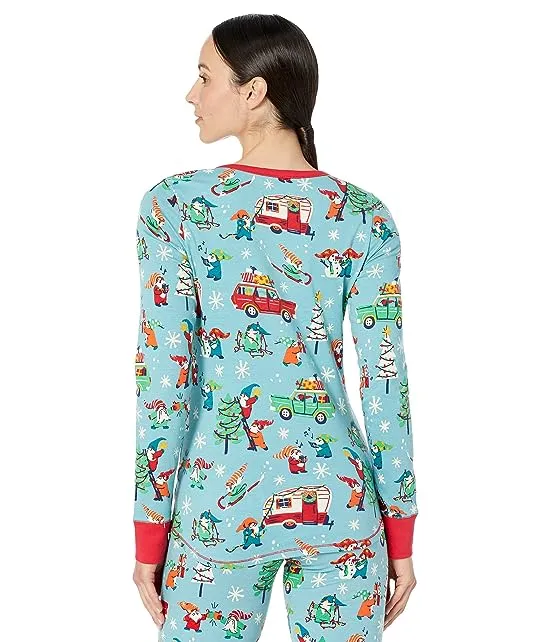 https://images.styletyx.com/images/gnome-for-the-holidays-jersey-pajama-set-little-blue-house-by-hatley-541523522_4.webp