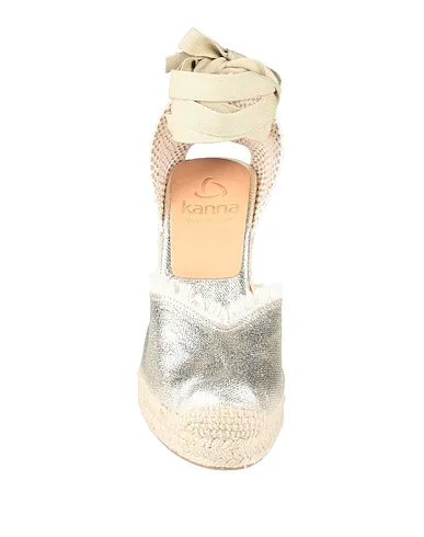 https://images.styletyx.com/images/gold-canvas-espadrilles-kanna-1616455_4.webp