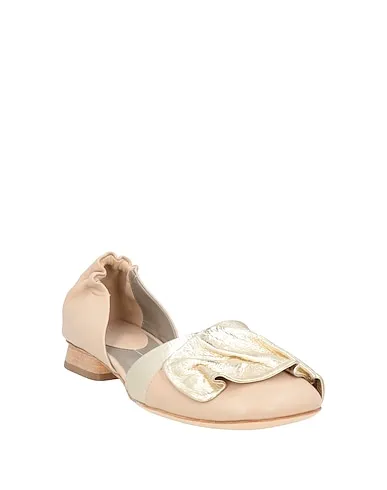https://images.styletyx.com/images/gold-leather-ballet-flats-ixos-723924182_2.webp