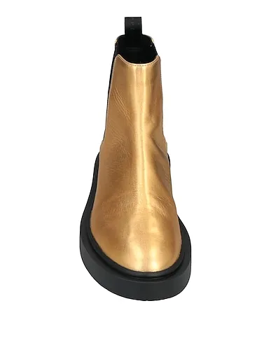 https://images.styletyx.com/images/gold-leather-boots-giuseppe-zanotti-13702775_4.webp