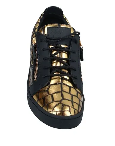 https://images.styletyx.com/images/gold-leather-sneakers-giuseppe-zanotti-1576139_4.webp