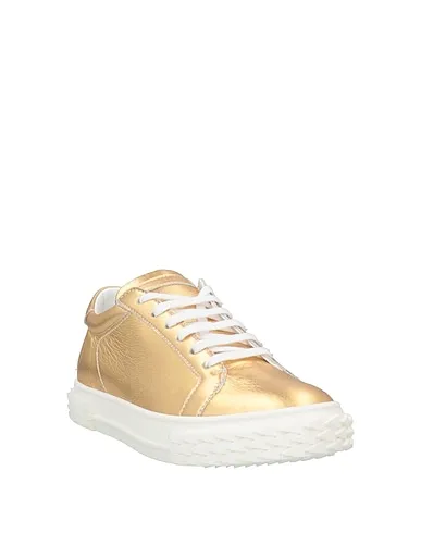 https://images.styletyx.com/images/gold-sneakers-giuseppe-zanotti-12940685_2.webp