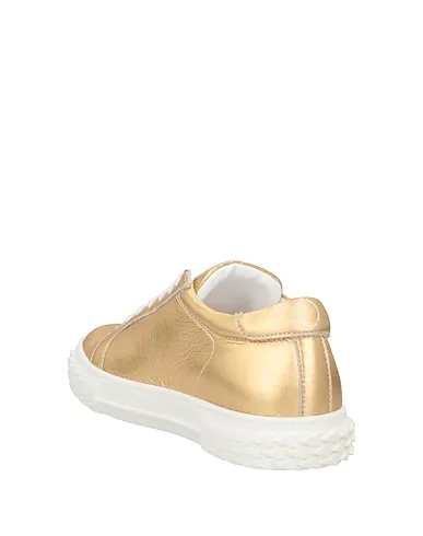 https://images.styletyx.com/images/gold-sneakers-giuseppe-zanotti-12940685_3.webp