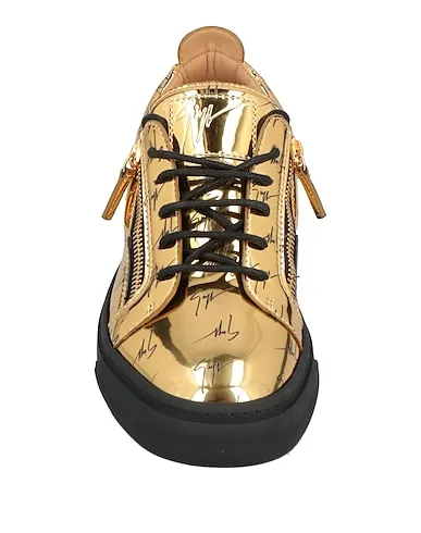 https://images.styletyx.com/images/gold-sneakers-giuseppe-zanotti-13561145_4.webp