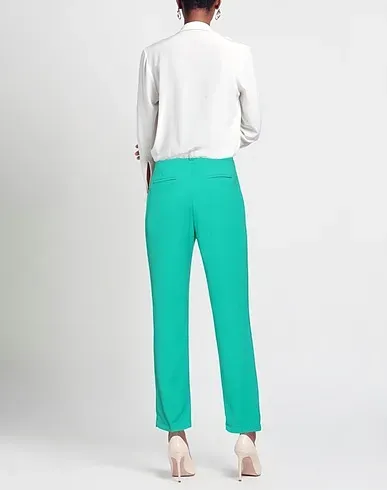 https://images.styletyx.com/images/green-crepe-casual-pants-hebe-studio-12945407_3.webp