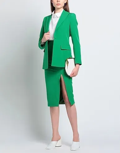 https://images.styletyx.com/images/green-crepe-suit-yes-london-13044197_2.webp