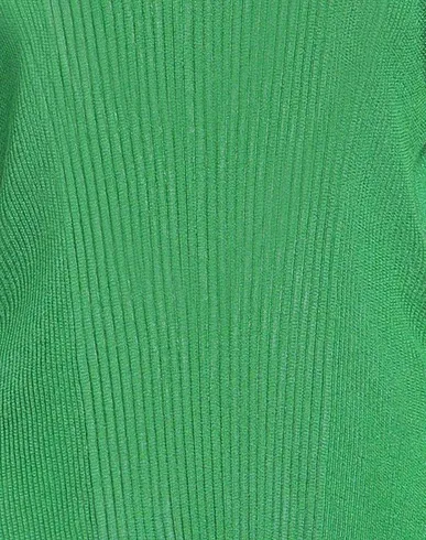 https://images.styletyx.com/images/green-grosgrain-sweater-nocold-1145277249_4.webp