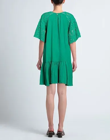 https://images.styletyx.com/images/green-knitted-short-dress-lfdl-13066373_3.webp