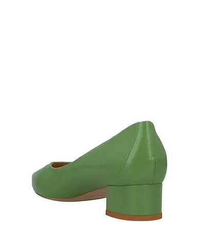 https://images.styletyx.com/images/green-leather-pump-bruglia-2978833_3.webp