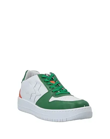 https://images.styletyx.com/images/green-leather-sneakers-2star-13100547_2.webp