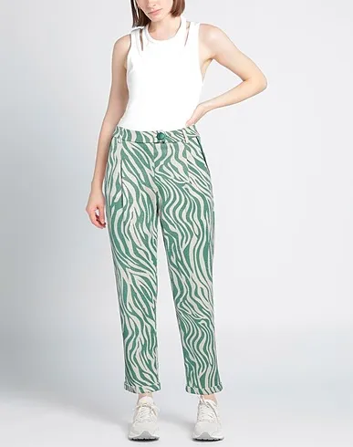 https://images.styletyx.com/images/green-plain-weave-casual-pants-silvian-heach-13242409_2.webp