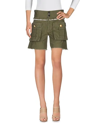 https://images.styletyx.com/images/green-plain-weave-shorts-bermuda-dsquared2-1548575_2.webp