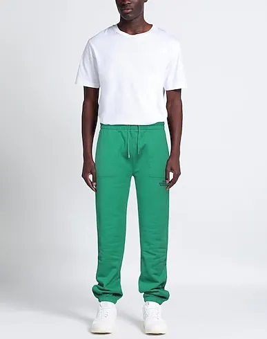 https://images.styletyx.com/images/green-sweatshirt-casual-pants-maison-kitsune-1225026999_2.webp