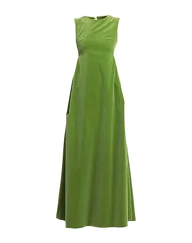 https://images.styletyx.com/images/green-velvet-long-dress-co-go-1004736968_1.webp