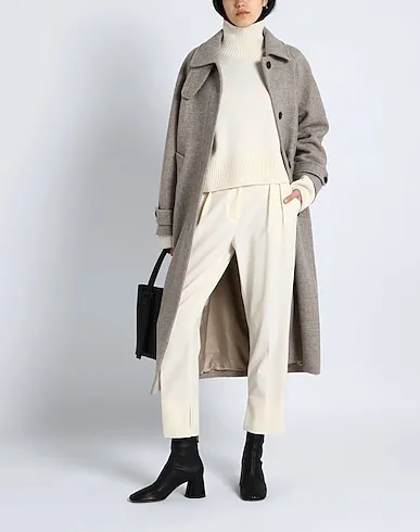 https://images.styletyx.com/images/grey-baize-coat-arket-13023495_2.webp