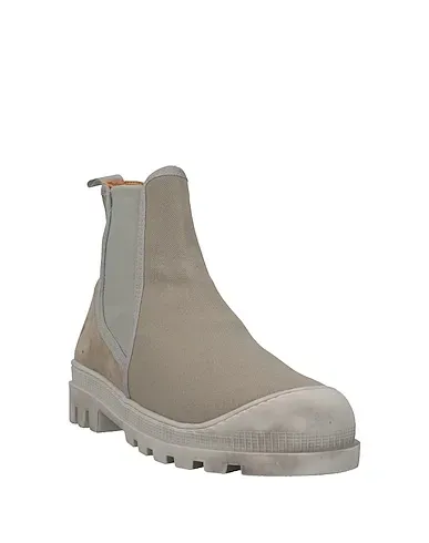 https://images.styletyx.com/images/grey-canvas-boots-goosecraft-12982450_2.webp