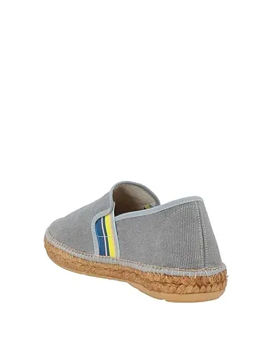 https://images.styletyx.com/images/grey-canvas-espadrilles-gaimo-1528873_3.webp