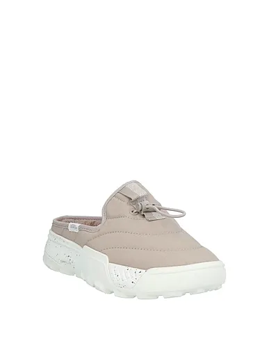 https://images.styletyx.com/images/grey-canvas-mules-and-clogs-vans-874148384_2.webp