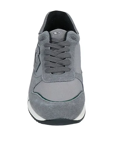 https://images.styletyx.com/images/grey-canvas-sneakers-alberto-guardiani-1653794_4.webp