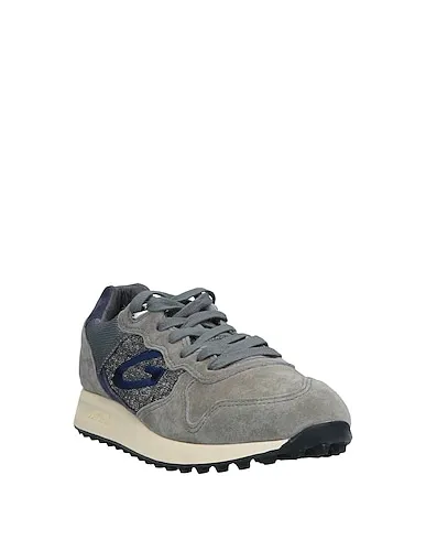 https://images.styletyx.com/images/grey-canvas-sneakers-alberto-guardiani-961991_2.webp