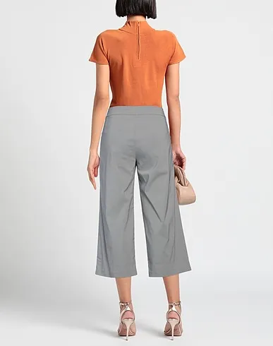 https://images.styletyx.com/images/grey-jersey-cropped-pants-culottes-avenue-montaigne-13576539_3.webp