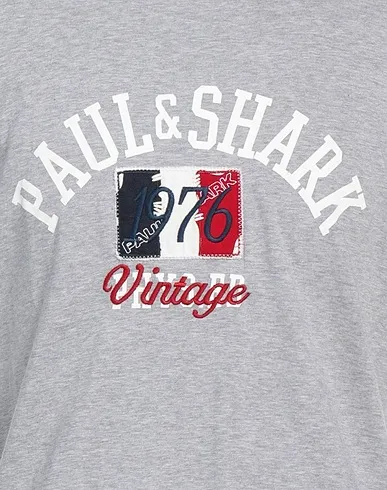 https://images.styletyx.com/images/grey-jersey-t-shirt-paul-shark-1132001438_4.webp