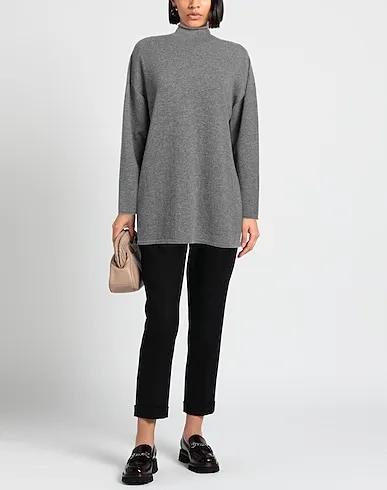 https://images.styletyx.com/images/grey-knitted-cashmere-blend-agnona-179599811_2.webp