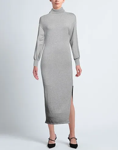 https://images.styletyx.com/images/grey-knitted-long-dress-shop-art-997993517_2.webp