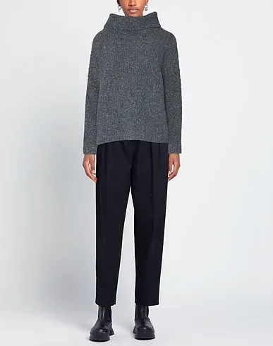 https://images.styletyx.com/images/grey-knitted-turtleneck-ma-ry-ya-1549051324_2.webp
