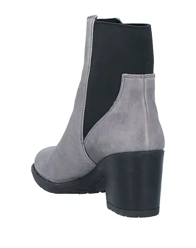 https://images.styletyx.com/images/grey-leather-ankle-boot-docksteps-873314100_3.webp