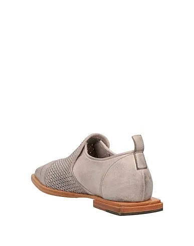https://images.styletyx.com/images/grey-leather-loafers-barracuda-1341019_3.webp