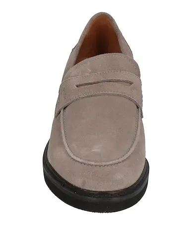 https://images.styletyx.com/images/grey-leather-loafers-geox-13013175_4.webp