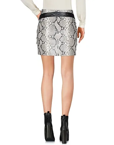 https://images.styletyx.com/images/grey-leather-mini-skirt-ben-tavernititm-unravel-project-399005447_3.webp