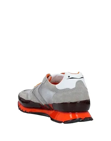 https://images.styletyx.com/images/grey-leather-sneakers-voile-blanche-1485932_3.webp