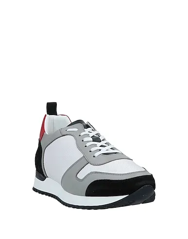 https://images.styletyx.com/images/grey-leather-sneakers-ylati-13593713_2.webp