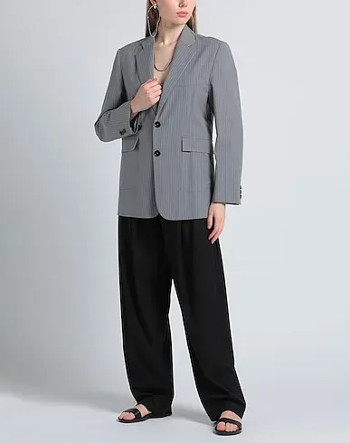 https://images.styletyx.com/images/grey-plain-weave-blazer-maison-margiela-3360079_3.webp