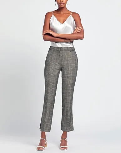 https://images.styletyx.com/images/grey-plain-weave-casual-pants-verysimple-1006172180_2.webp