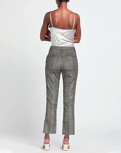 https://images.styletyx.com/images/grey-plain-weave-casual-pants-verysimple-1006172180_3.webp