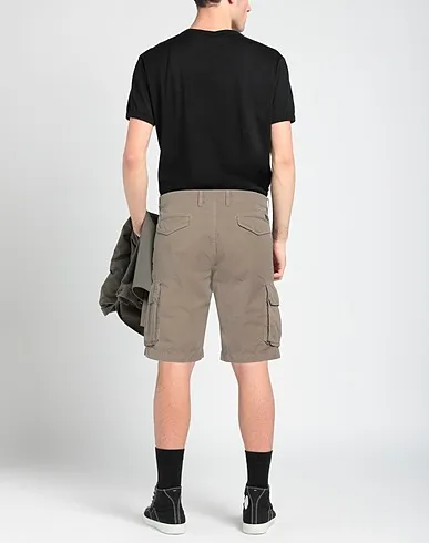 https://images.styletyx.com/images/grey-plain-weave-shorts-bermuda-mason-s-1003872715_3.webp