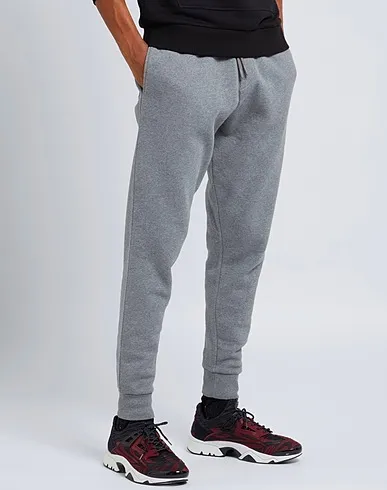 https://images.styletyx.com/images/grey-sweatshirt-casual-pants-selected-homme-3125061_4.webp